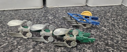 Britains farm ploughs - britains, 9546