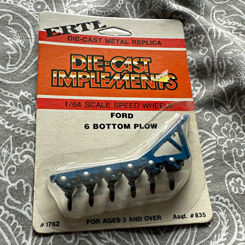 Ertl die cast implements ford - die-cast,